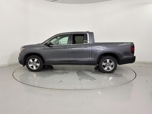 Gray 2025 Honda Ridgeline RTL