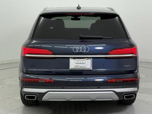 2025 Audi Q7 55 Premium
