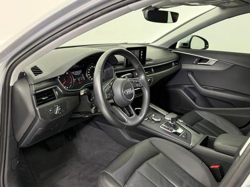 2019 Audi A4 40 Titanium Premium