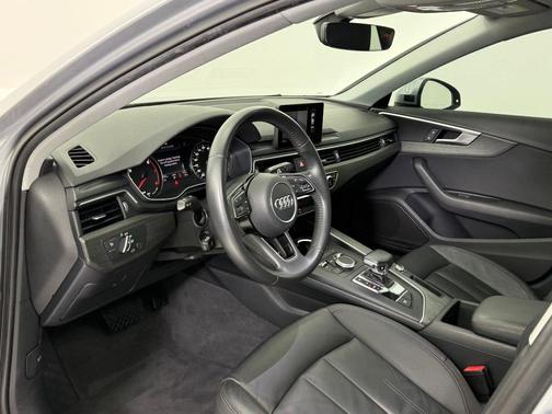 2019 Audi A4 40 Titanium Premium