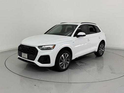 2024 Audi Q5 45 S line Premium