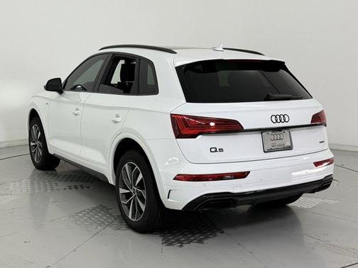 2024 Audi Q5 45 S line Premium