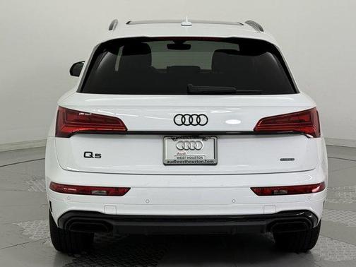 2024 Audi Q5 45 S line Premium