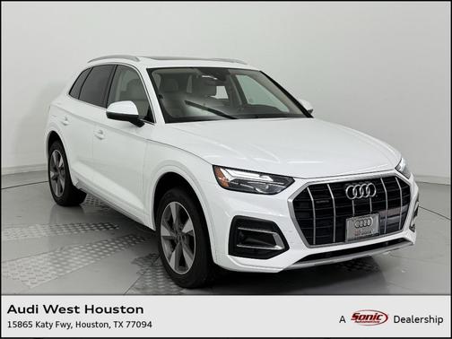 2022 Audi Q5 40 Premium Plus