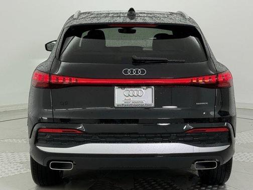 2025 Audi Q5 Premium