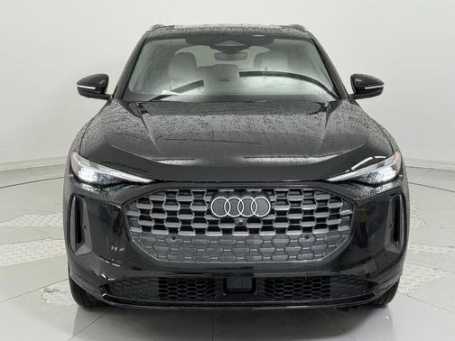2025 Audi Q5 Premium