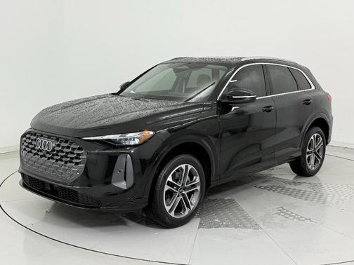 2025 Audi Q5 Premium