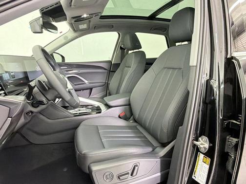 Mythos Black Metallic 2026 Audi Q5 Premium Plus TFSI quattro S tronic