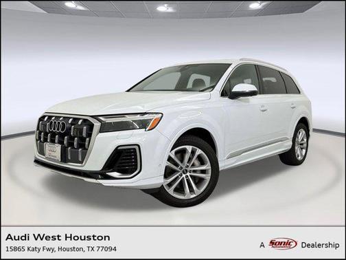 White 2025 Audi Q7 55 Premium Plus