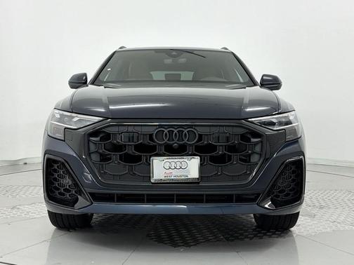 Waitomo Blue Metallic 2026 Audi Q8 55 Premium Plus
