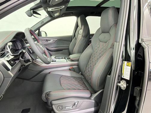 Mythos Black Metallic 2026 Audi Q7 55 Prestige