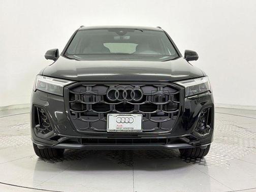0E0E 2026 Audi Q7 55 Prestige