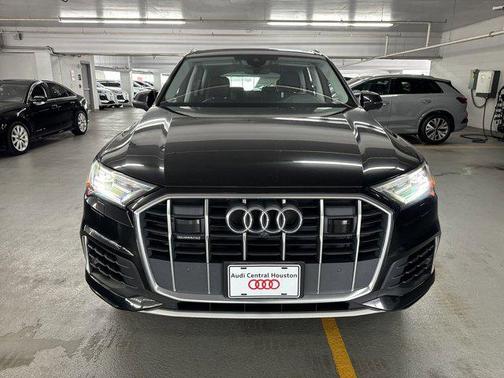 2023 Audi Q7 55 Premium Plus