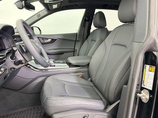 Mythos Black Metallic 2026 Audi Q8 55 Premium Plus