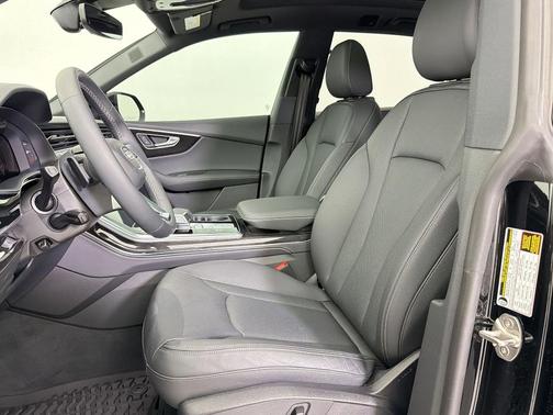 Mythos Black Metallic 2026 Audi Q8 55 Premium Plus