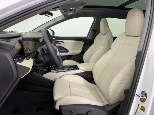 2025 Audi Q6 e-tron Premium Plus quattro