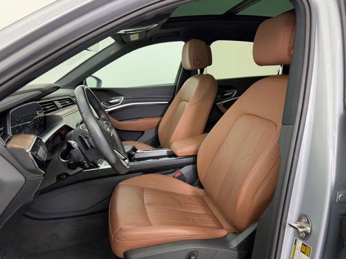 2022 Audi e-tron Sportback S line Premium