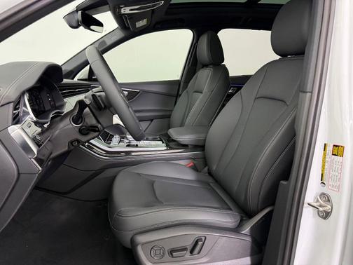 2026 Audi Q7 55 Premium Plus