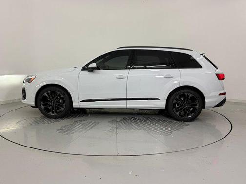 2026 Audi Q7 55 Premium Plus