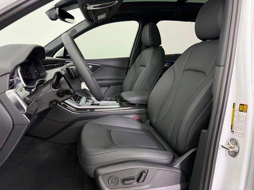 2026 Audi Q7 55 Premium Plus