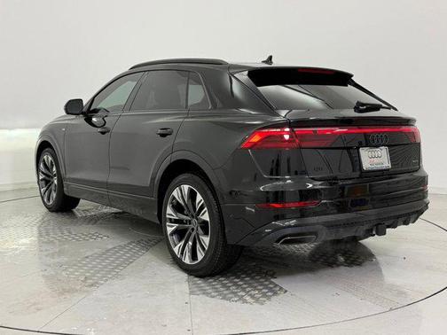 2026 Audi Q8 55 Premium Plus
