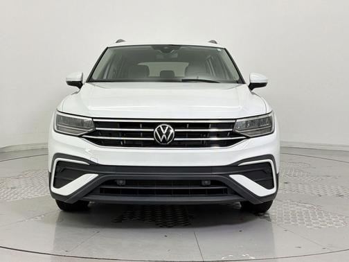 Pure White 2024 Volkswagen Tiguan 2.0T S
