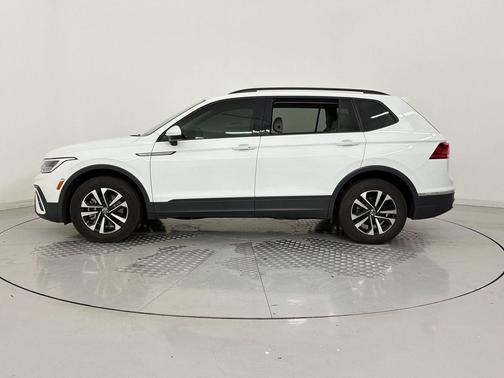Pure White 2024 Volkswagen Tiguan 2.0T S