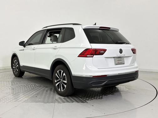 Pure White 2024 Volkswagen Tiguan 2.0T S