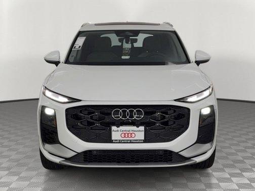 Arkona White 2026 Audi Q3 TFSI quattro S tronic