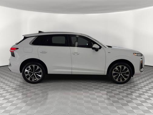 Arkona White 2026 Audi Q3 TFSI quattro S tronic