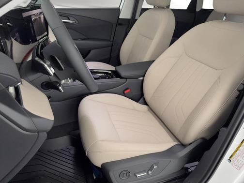 Arkona White 2026 Audi Q3 TFSI quattro S tronic