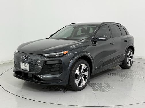 2025 Audi Q6 e-tron Premium quattro