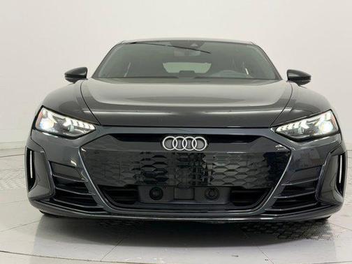 2023 Audi e-tron GT Premium Plus quattro