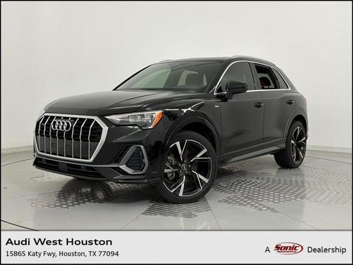Mythos Black Metallic 2020 Audi Q3 45 S line Premium