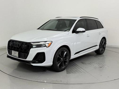 2025 Audi Q7 55 Premium Plus
