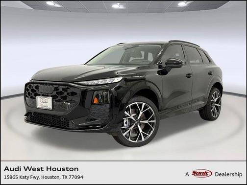 Mythos Black Metallic 2026 Audi Q3 TFSI quattro S tronic