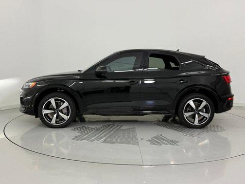 2022 Audi Q5 45 S line Premium Plus