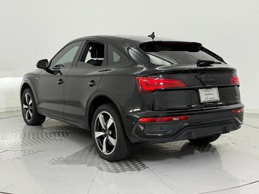 2022 Audi Q5 45 S line Premium Plus