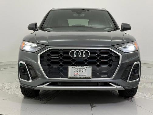 2022 Audi Q5 45 S line Premium Plus