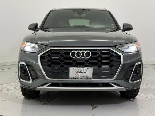 2022 Audi Q5 45 S line Premium Plus