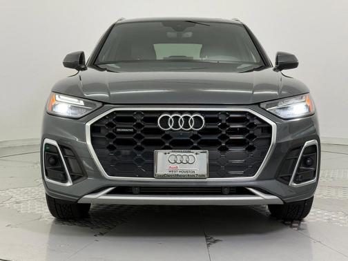 2022 Audi Q5 45 S line Premium Plus
