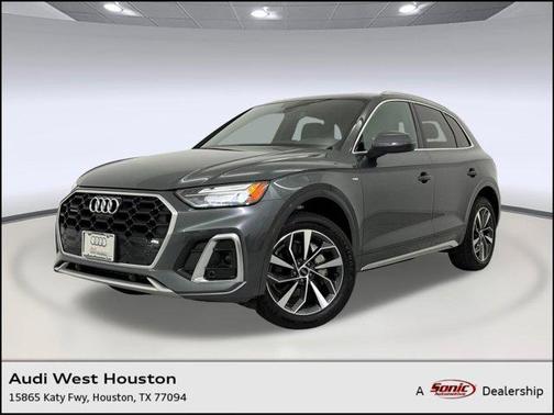 2022 Audi Q5 45 S line Premium Plus