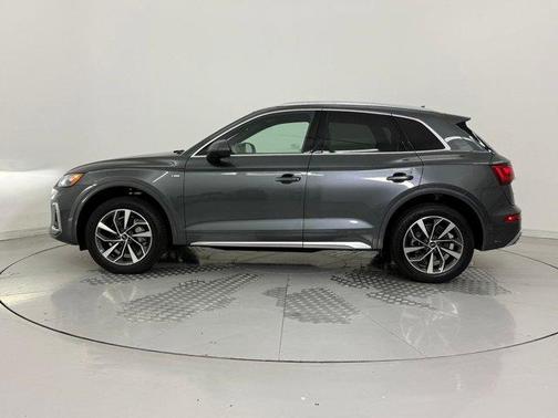 2022 Audi Q5 45 S line Premium Plus