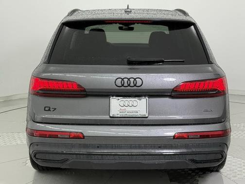 2022 Audi Q7 55 Prestige