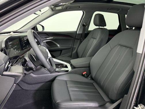 2025 Audi Q5 Premium TFSI quattro S tronic