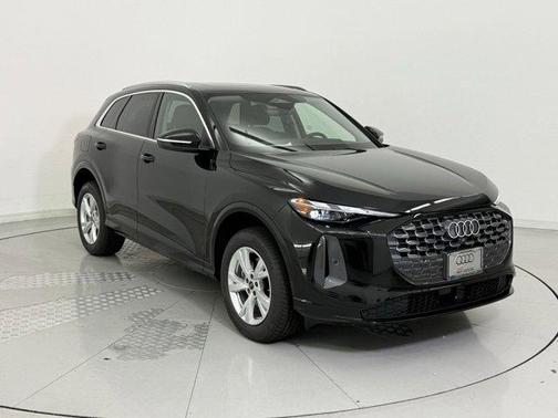 2025 Audi Q5 Premium TFSI quattro S tronic