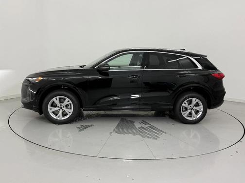 2025 Audi Q5 Premium