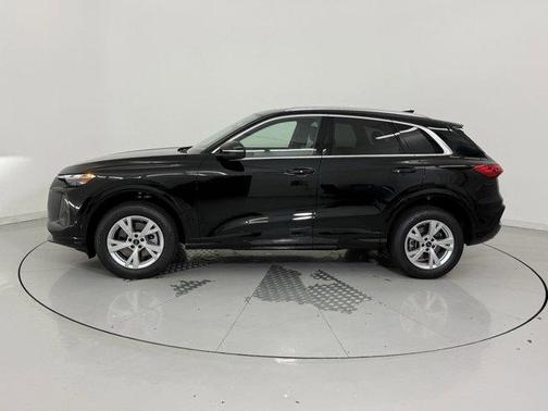 2025 Audi Q5 Premium TFSI quattro S tronic