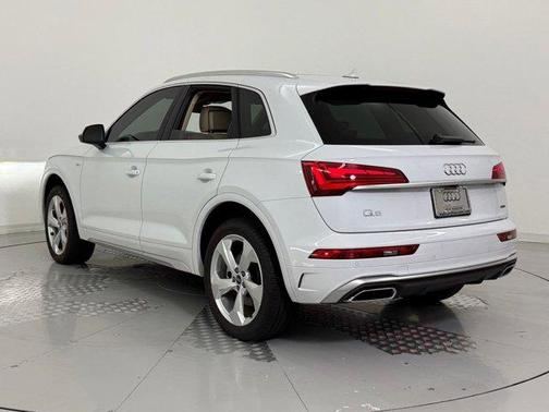 2025 Audi Q5 45 S line Premium Plus