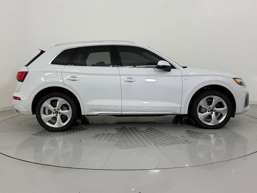 2025 Audi Q5 45 S line Premium Plus